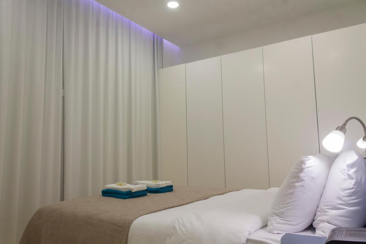 Marketplace 1 Apartment *